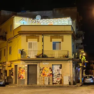 Appartamento In Piazza Casavacanze, Palermo